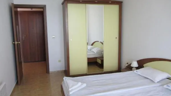 Apartament Manastira Vlas Święty Włas